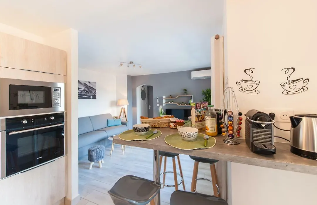 Apartment T2 Confort - Calme - Proche plage-1