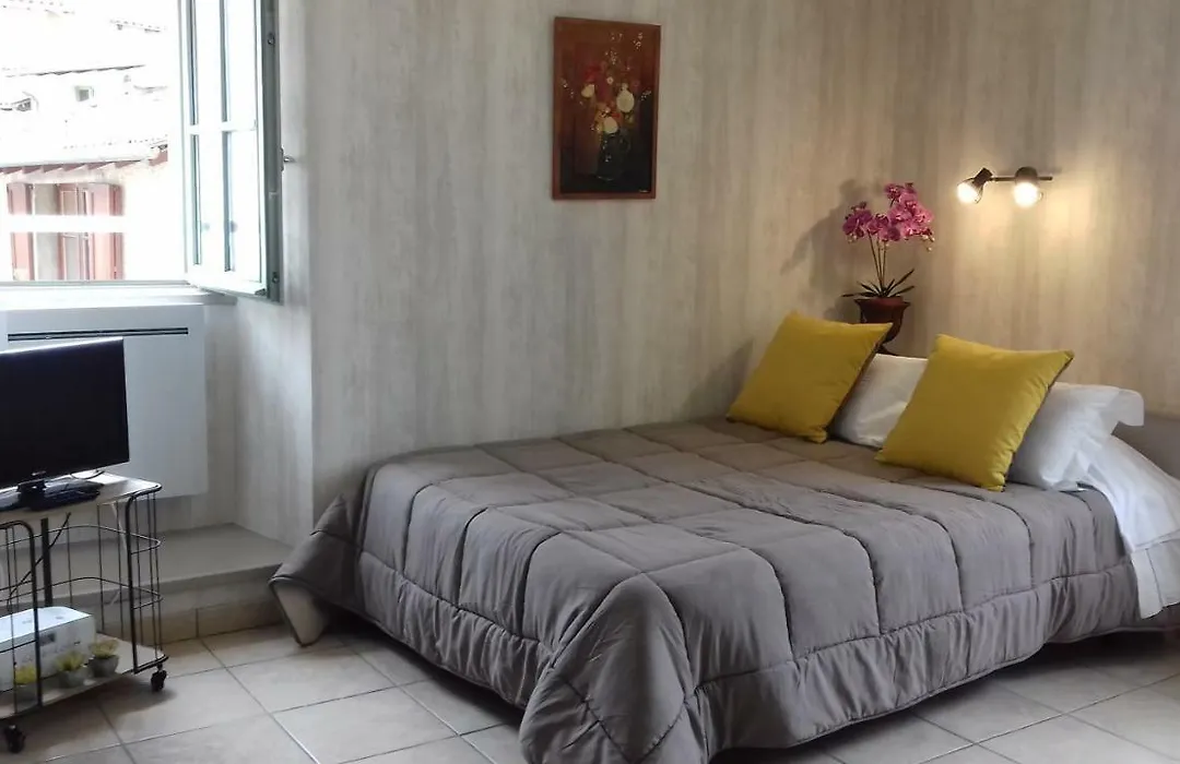 Le Petit St Jacques-1
