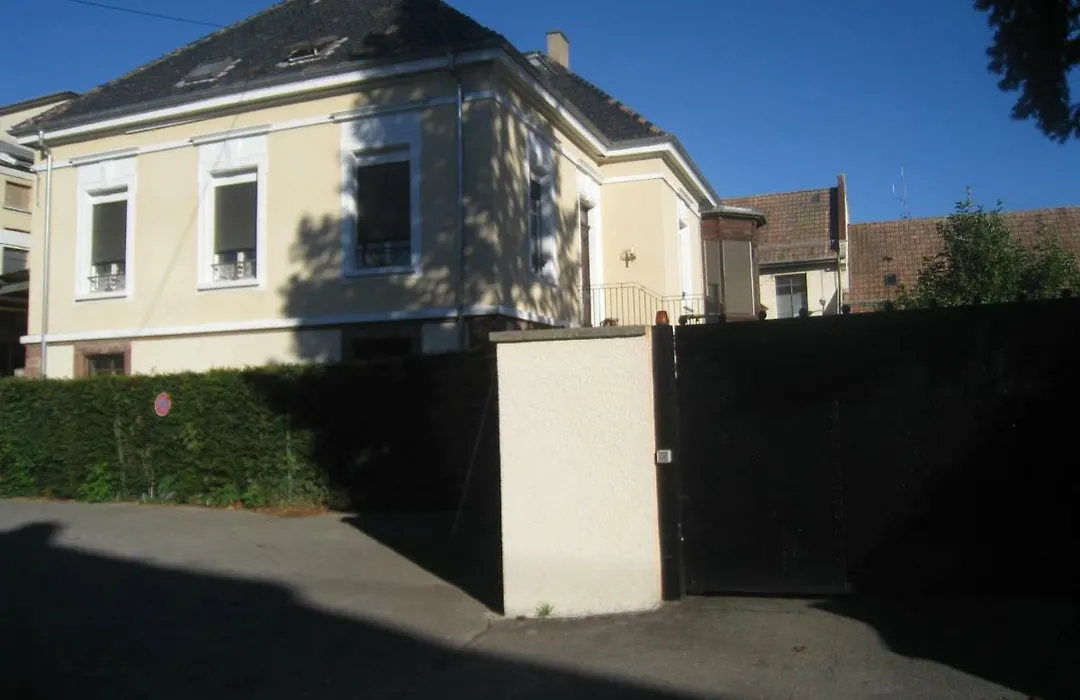 Chambres Privatives Chez l'Habitant-1