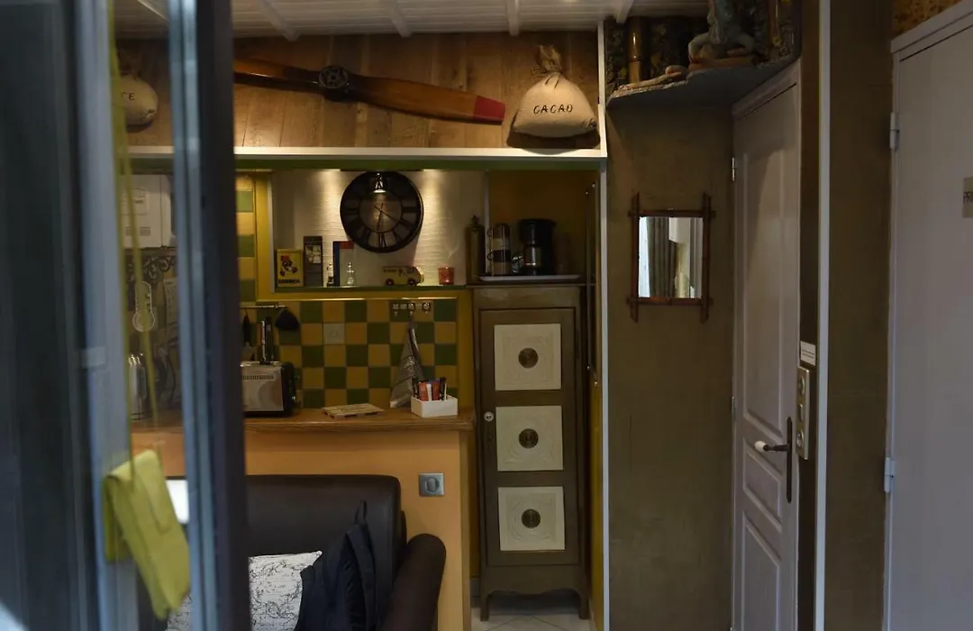 La Coloniale-1