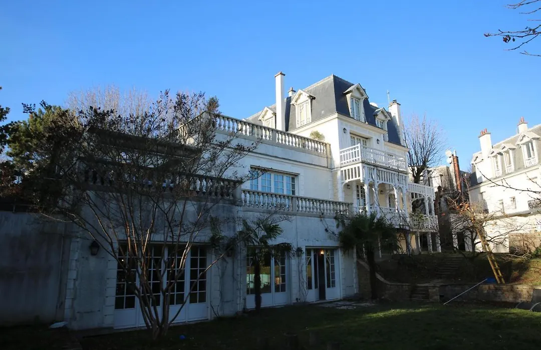 Villa Ananda Huo-1