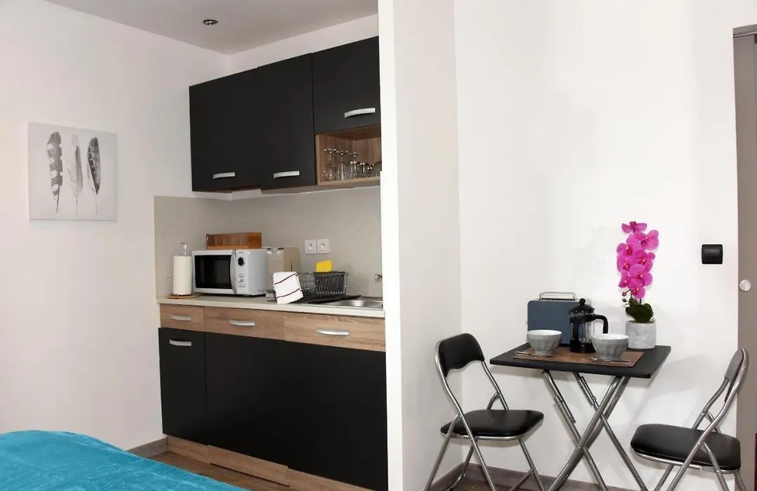 Home Place Apartments - Langon Sauternes-1