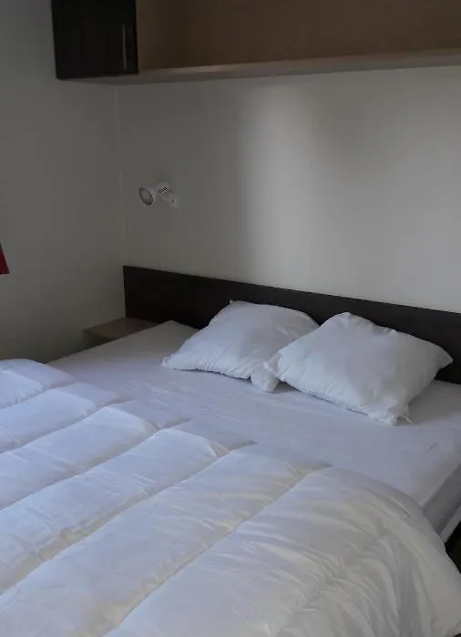 Mobil Home Recent Clim 3Ch Camping3* Piscine-1