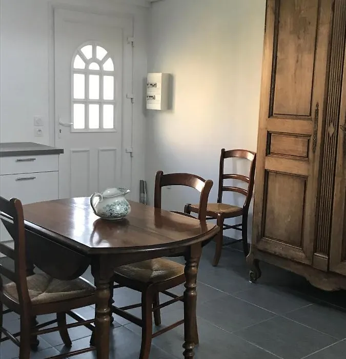 Appartement récent, proche centre ancien-1