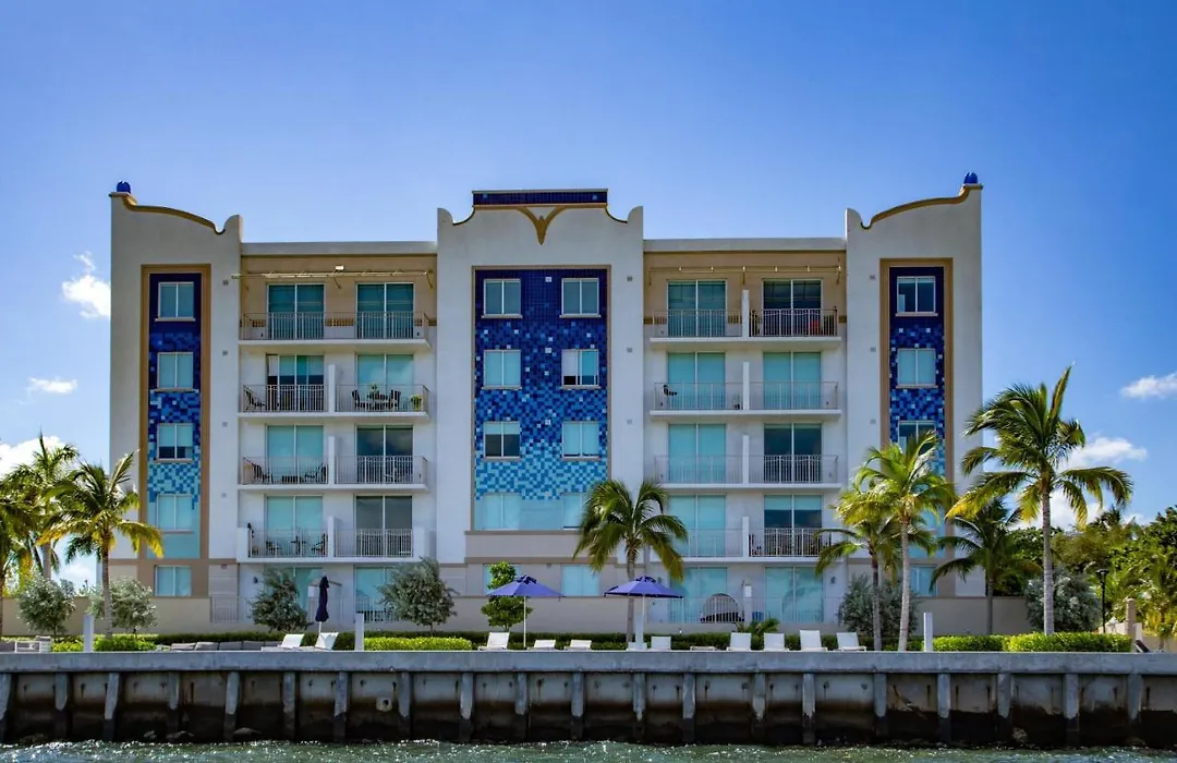 Mare Azur Design District Luxury Apartments-1