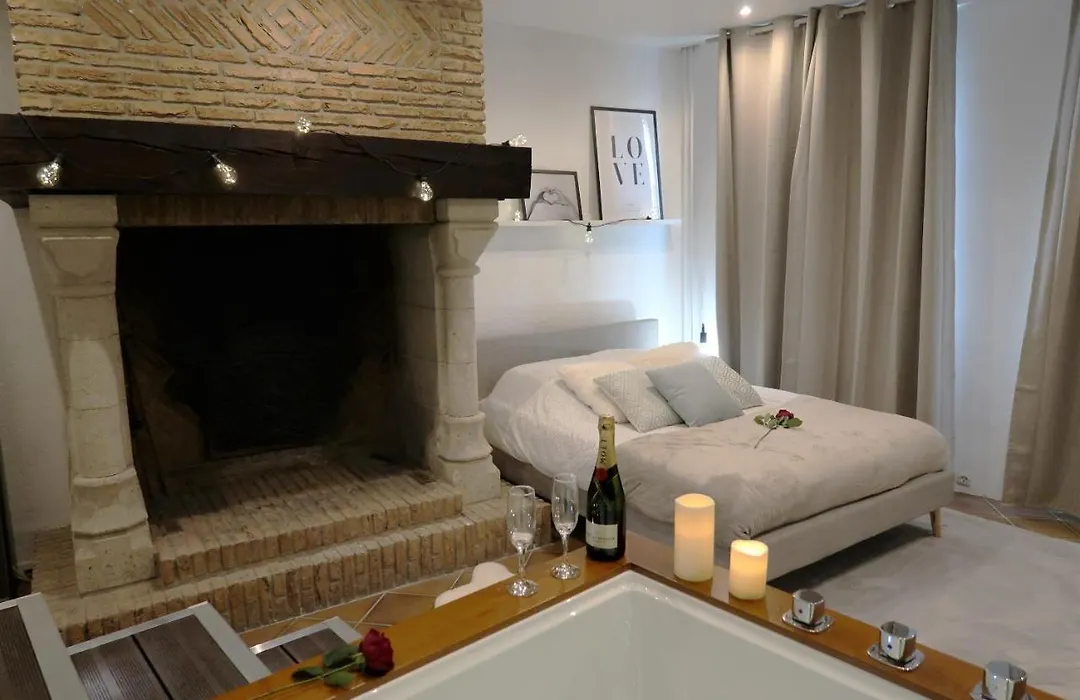 La Suite, love room, Grand Jacuzzi, port de plaisance de Saint Valery En Caux-1