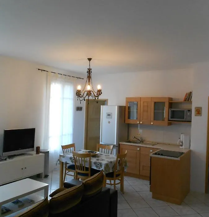 Beau 3 pieces proche centre-1