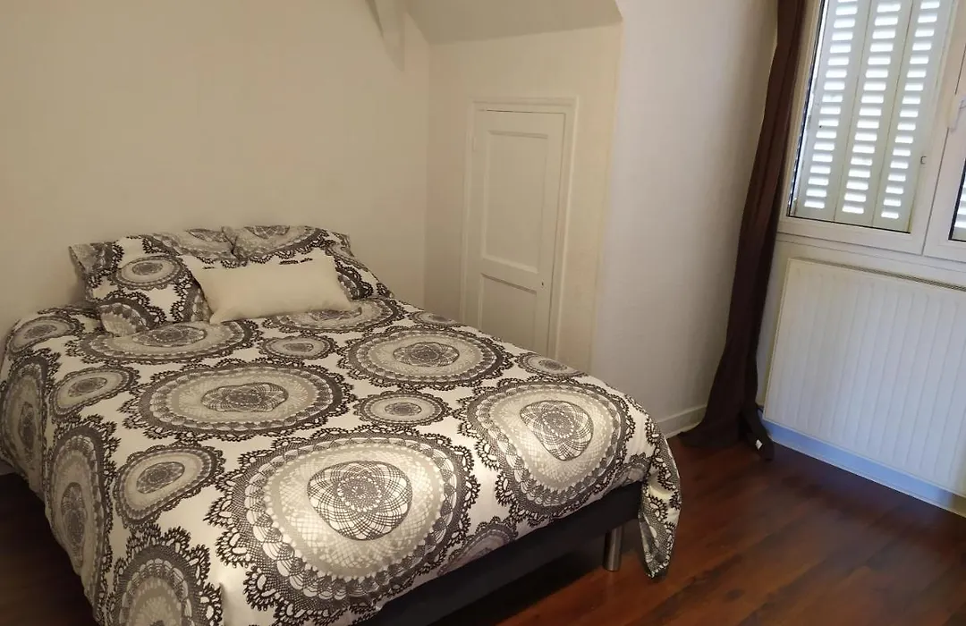 Bel appartement en plein coeur de ville-1
