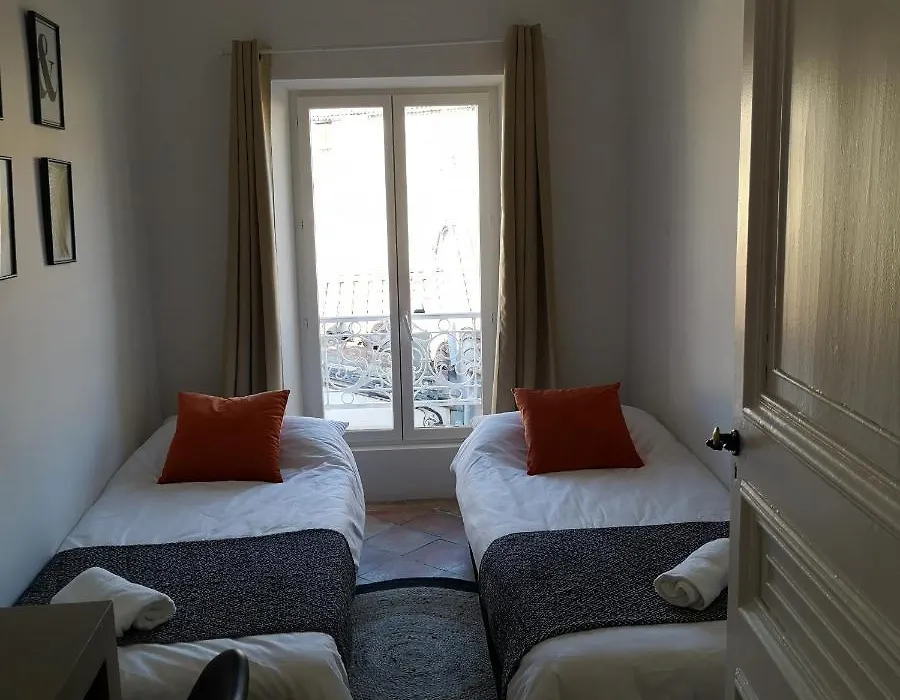 Suite Familiale Saint-Exupery-Spacieux-Hypercentre-Wifi-Velo-1