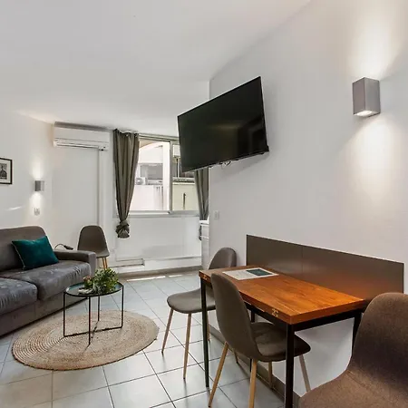 Coeur Urbain Apartments - Place de la Comédie-3
