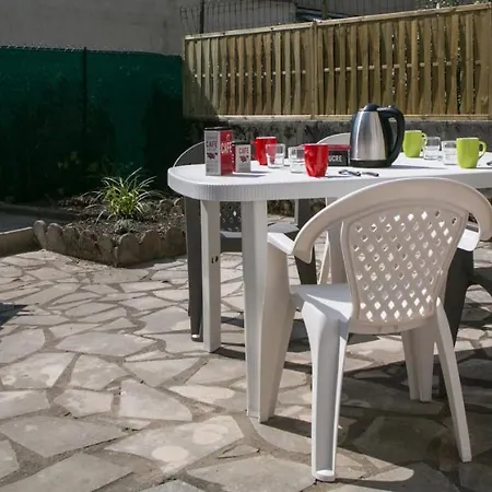 Appartement Avec Terrasse-2