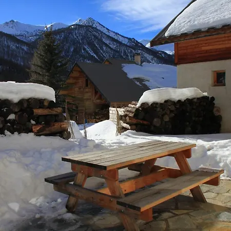Le Taquo Hameau des Chazals Nevache Hautes Alpes-2