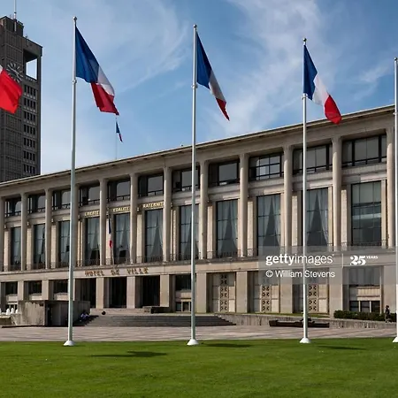 Bel appartement F2 centre ville-3