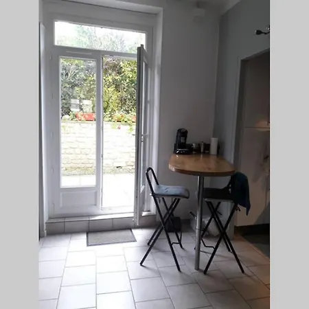 2 Chambres, 50M Centre Ville Plage, Jardin Wifi-3