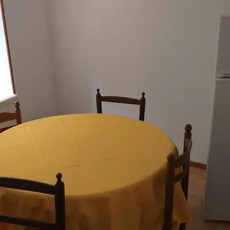 Pied A Terre Chaumont-3