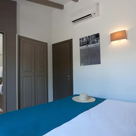 Hotel Marina Di Santa Giulia-3