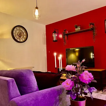 Suite avec Jacuzzi et Sauna Privée-2
