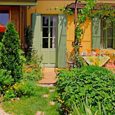Maison Au Jardin-2