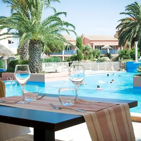 App. 62M² Piscine & Parking-3