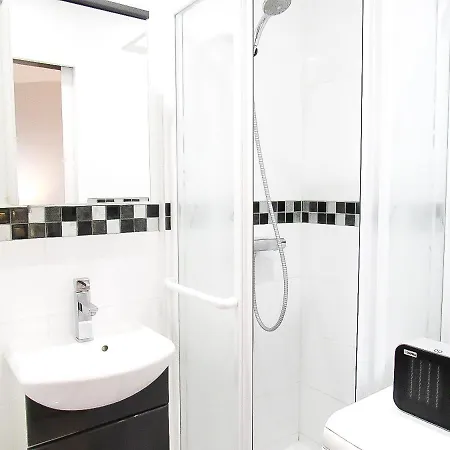 Cabourg, Cosy Appartement Avec Balcon + Parking Prive-2