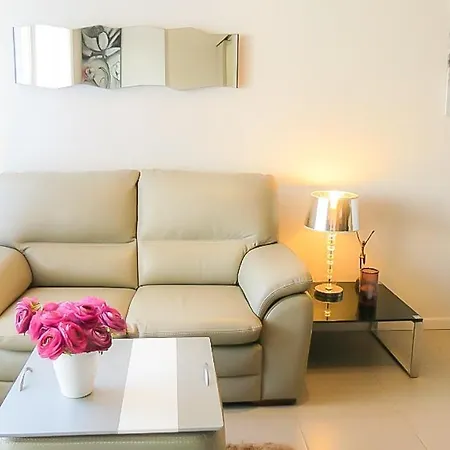 Cabourg, Cosy Appartement Avec Balcon + Parking Prive-3