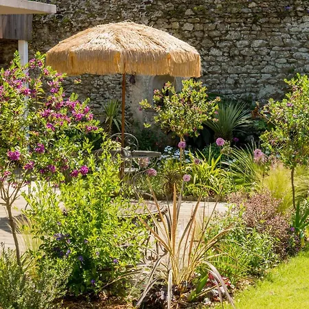 chambre d'hôte et gîte du jardin des corsaires-2