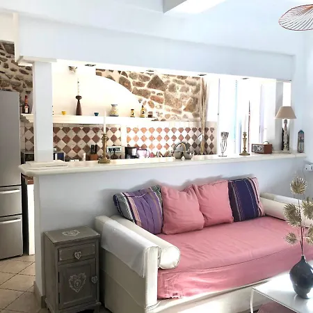 Appartement de charme au coeur de Saint-Tropez-2