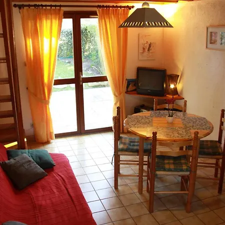 Maison A 200 M De La Mer-3