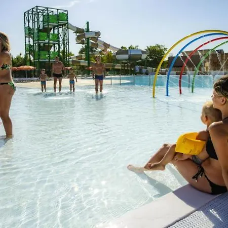 Camping Narbonne Plage 4* : Mobil Home Premium 33 M² A 200M De La Plage Et Centre Ville-2