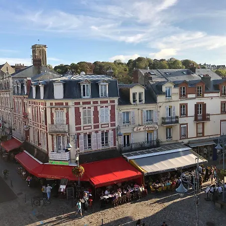 Appartement avec Balcon - Vue mer - 100m de la plage - Hypercentre - 55m2-2