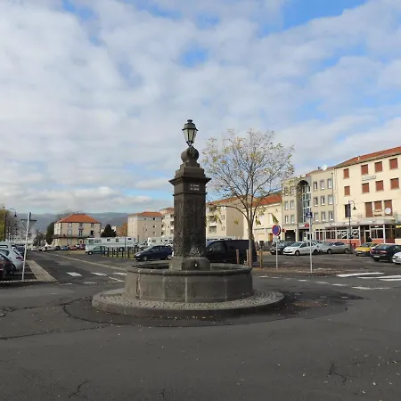 Monfs Apparts Clermont-Ferrand, Pres De Toute Commodites-2