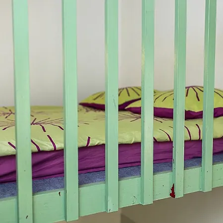 Sleep In Versailles-2