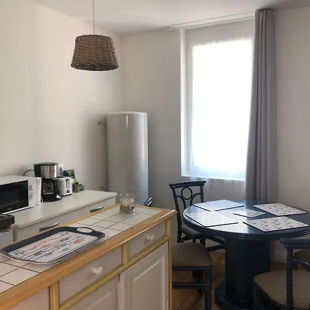 Appartement à 2 minutes de la plage 5 places-3