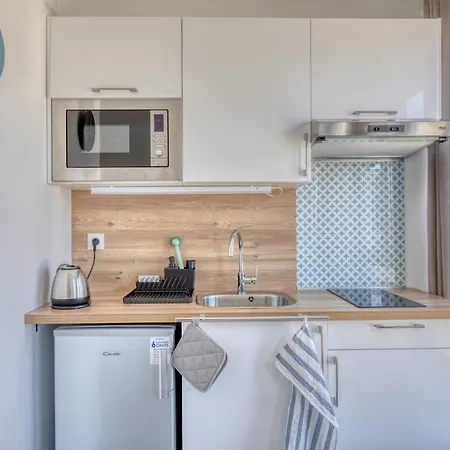 Cocon D Emeraude Et De Saphire A Antony-2