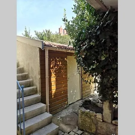 Ravissant T2 Entierement Renove A 300 M De La Gare-2