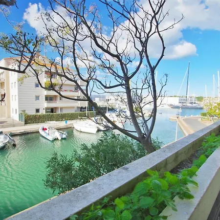 Superbe T2 au calme avec balcon sur la marina - 10-2