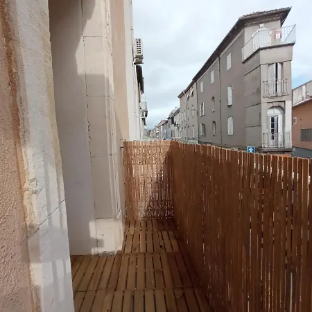 Terrasse Privée -Centre d' Alès - Parc pour enfants-3