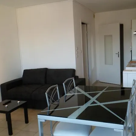 Appartement vue mer et montagne-3