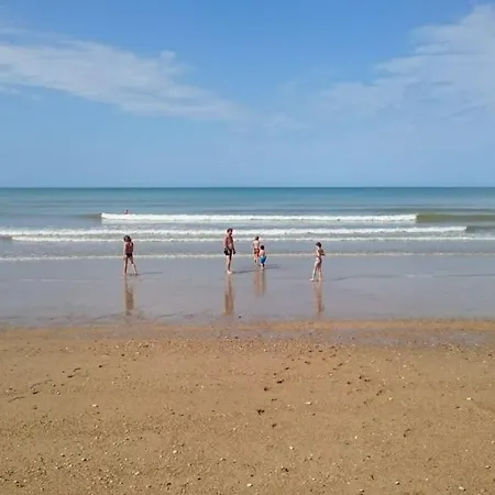 Appartement à 150m de la grande plage de Sion-3