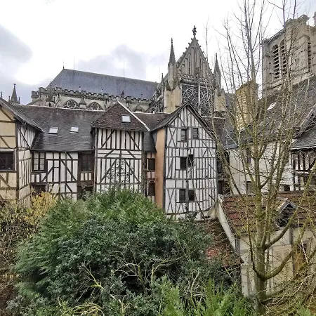 Les Cieux de la Cathédrale - Calme - Jardin - Wifi-2