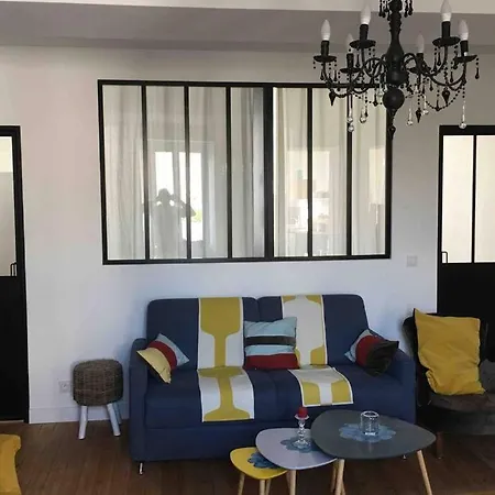 Appartement De Caractere Avec Terrasse.-2