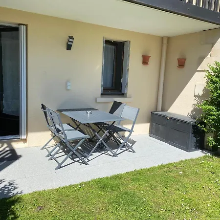 T2 jardinet, accès direct plage-2