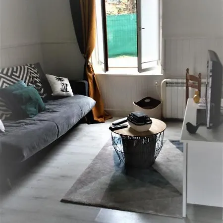 Appartement T2-T3 Avec Terrasse-2