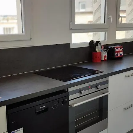 Appartement 83 m2, 4 lits , 5 Pers, 100 m de la gare, Confortable et Lumineux-2