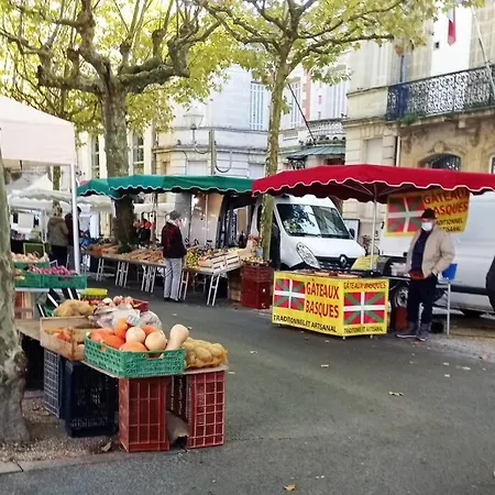 Une Terrasse En Ville-3