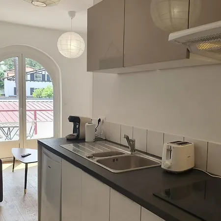 Nice Apartment Near The Sea And Commodities-3