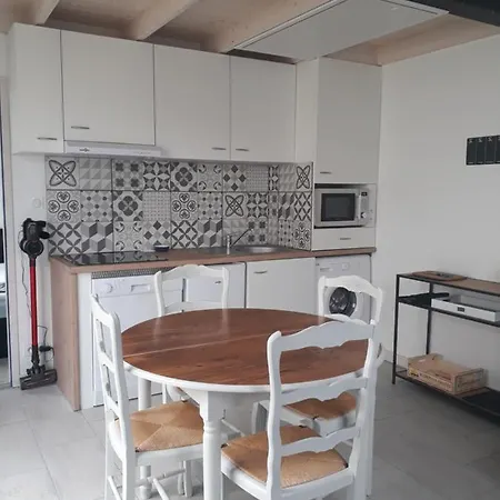 Maisonette 200M De La Plage-3