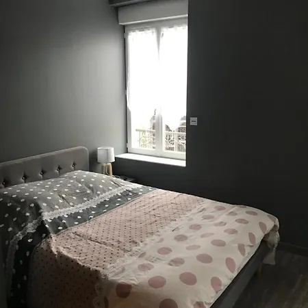Suite 2 Cosy-3
