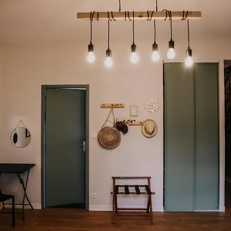Chambre d'Hôtes Domaine Le Castagné-2