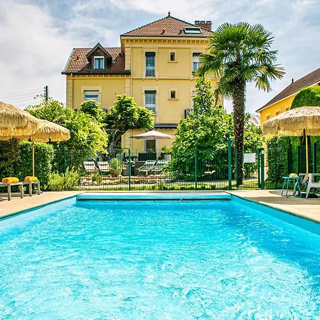 Hotel Des Dauphins-3